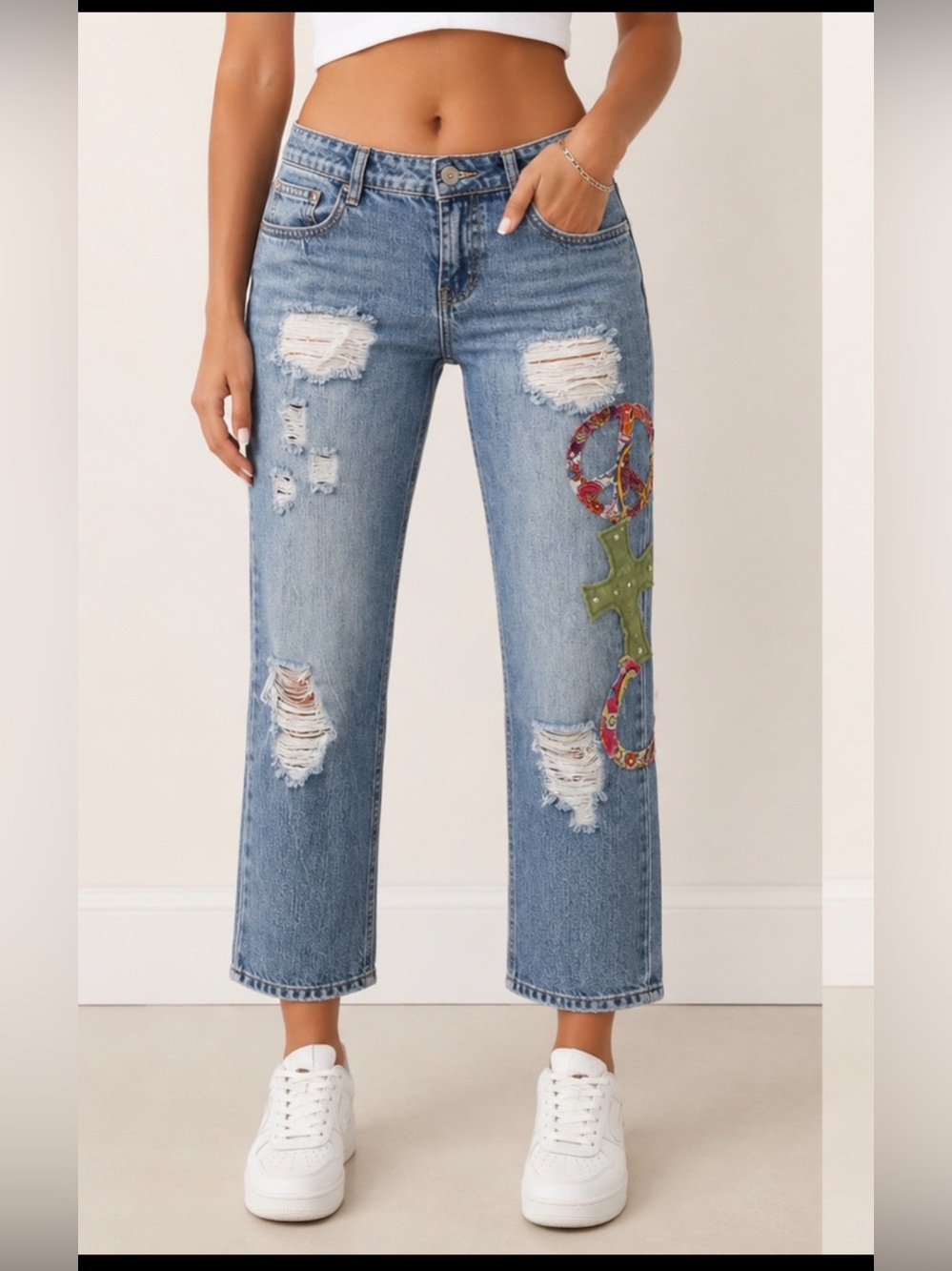Revolt Women’s Cropped Distressed Jeans Peace Cross Horseshoe Applique Size 9.